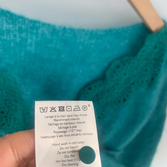 Sezane Green Scalloped Lace-Back V-Neck Sweater - Picture 8 of 12